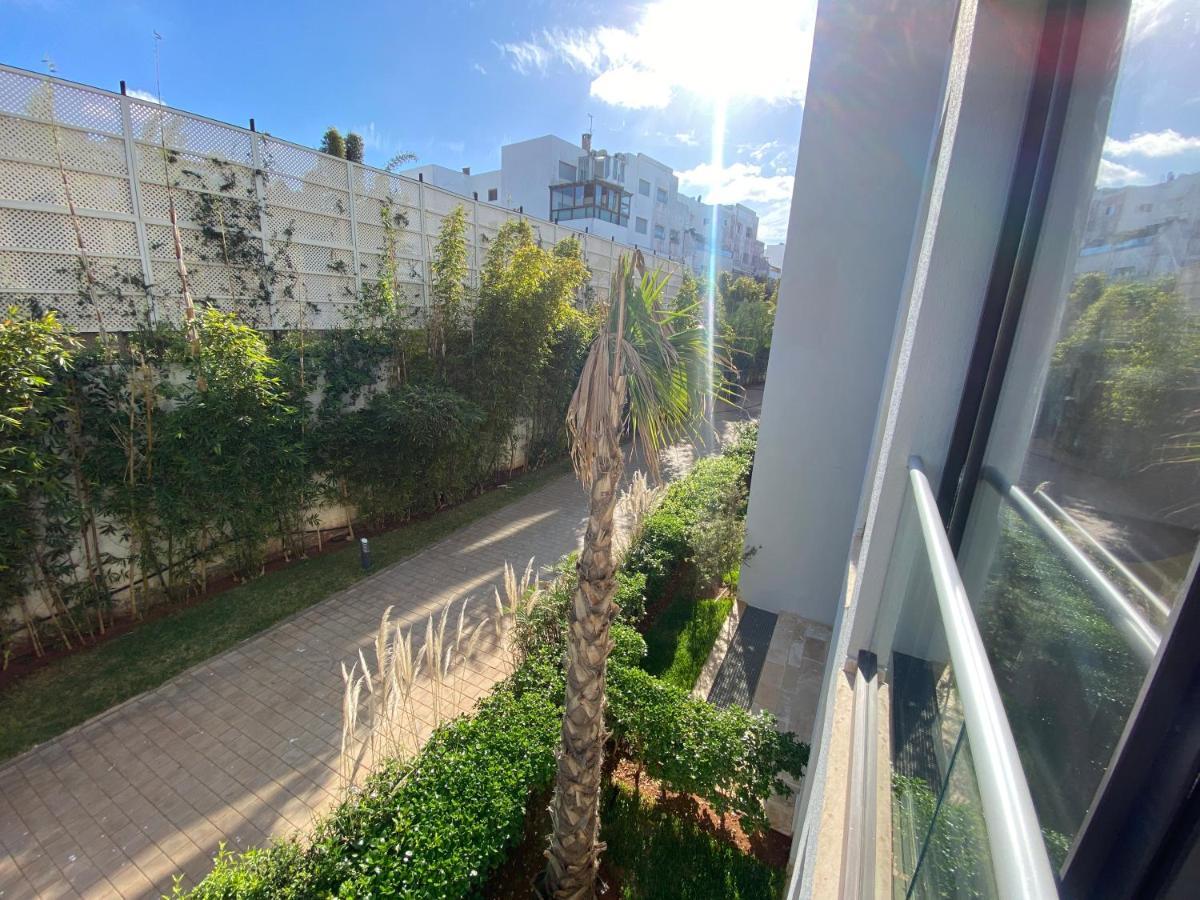 Tres Beau Studio A Ain Diab Casablanca Bagian luar foto