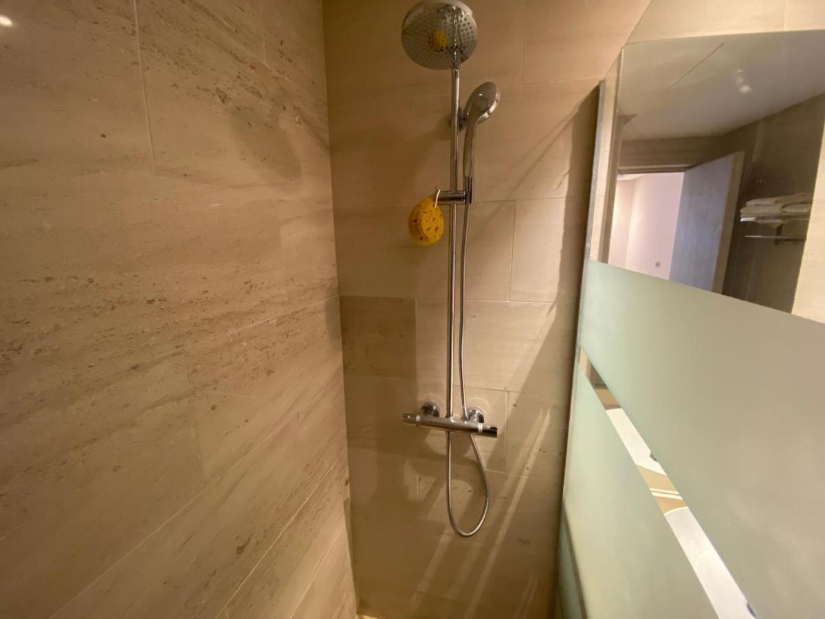 Tres Beau Studio A Ain Diab Casablanca Bagian luar foto